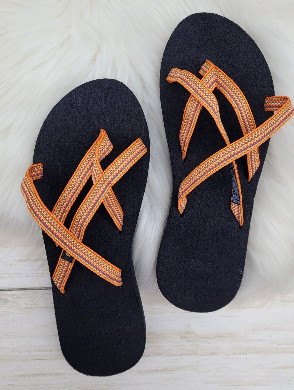 Teva Olowahu Lightweight Comfort Sandal Antigous Sunflower Orange Women's Size 7